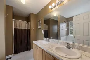 227 Diamond Ct, Carrollton, GA 30116 - Photo 8