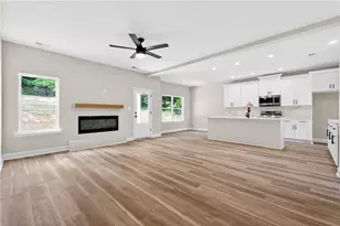 7536 Parkland Bend, Fairburn, GA 30213 - Photo 8