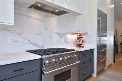 3667 Peachtree Road NE #1, Atlanta, GA 30319 - Photo 10