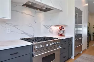 3667 Peachtree Rd NE, Atlanta, GA 30319 - Photo 10