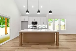 1470 Monteel Dr NW, Atlanta, GA 30318 - Photo 10