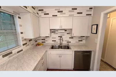 5001 Park Lane NW, Kennesaw, GA 30144 - Photo 8
