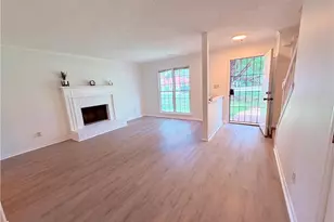 702 Redland Dr, Jonesboro, GA 30238 - Photo 6