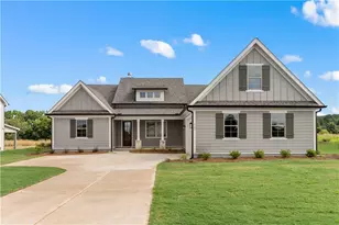 1101 Madison Hills Dr, Madison, GA 30650 - Photo 1