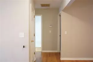 210 Radner Run, Lawrenceville, GA 30043 - Photo 8