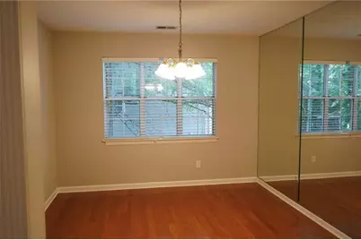 210 Radner Run, Lawrenceville, GA 30043 - Photo 10