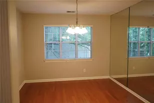210 Radner Run, Lawrenceville, GA 30043 - Photo 10