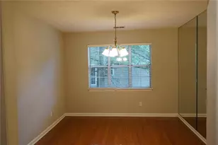 210 Radner Run, Lawrenceville, GA 30043 - Photo 8