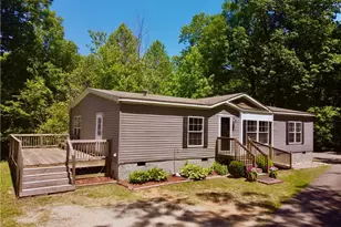 1048 Robin Hood Dr, Murrayville, GA 30564 - Photo 1