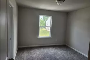 1050 Sunny Lk Dr, Lawrenceville, GA 30043 - Photo 18