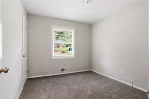 3681 Daisy Dr, Decatur, GA 30032 - Photo 16