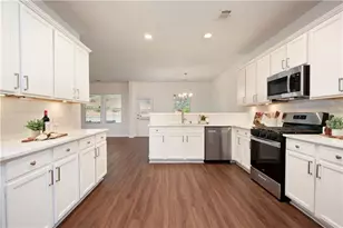 6728 Pierless Ave, Buford, GA 30518 - Photo 12