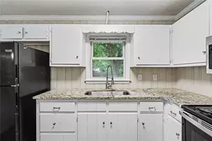 1215 Burnt Hickory Rd, Douglasville, GA 30134 - Photo 6