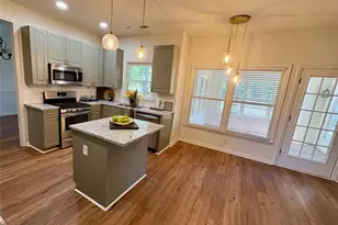 1578 Ridge Point Dr, Lawrenceville, GA 30043 - Photo 12