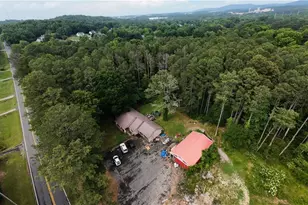 654 Peeples Valley Rd NE, Cartersville, GA 30121 - Photo 4