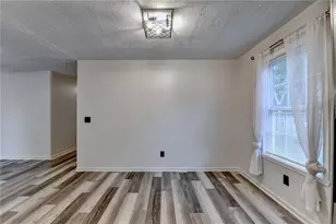 801 Davis St, Monroe, GA 30655 - Photo 14