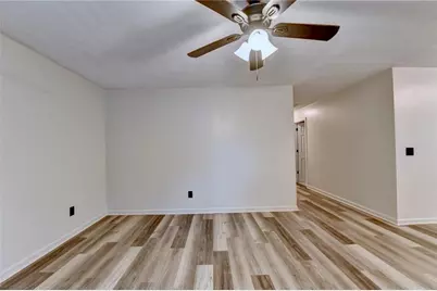 801 Davis Street, Monroe, GA 30655 - Photo 8