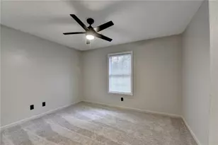 801 Davis St, Monroe, GA 30655 - Photo 28