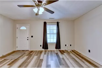 801 Davis Street, Monroe, GA 30655 - Photo 6