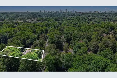 4575 Tall Pines Drive NW, Atlanta, GA 30327 - Photo 20