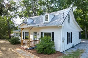 806 Fairview Rd, Rockmart, GA 30153 - Photo 2