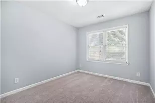 661 N Parkwood Rd, Decatur, GA 30030 - Photo 16