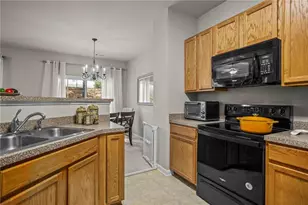 1509 Creek Bend Ln, Lawrenceville, GA 30043 - Photo 10
