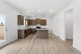 126 Hampton Holw Dr, Jefferson, GA 30549 - Photo 8