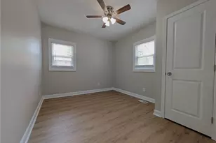 1377 Pine Ave, Atlanta, GA 30344 - Photo 16