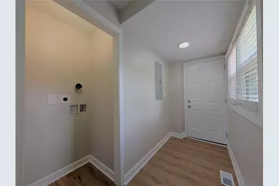 1377 Pine Avenue, Atlanta, GA 30344 - Photo 8