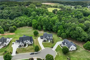 566 Versailles Dr, Auburn, GA 30011 - Photo 84