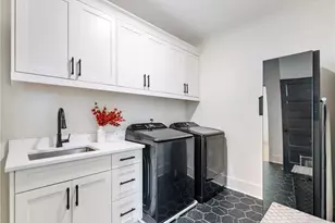 566 Versailles Dr, Auburn, GA 30011 - Photo 54
