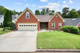 300 Shelli Ln, Roswell, GA 30075 - Photo 2
