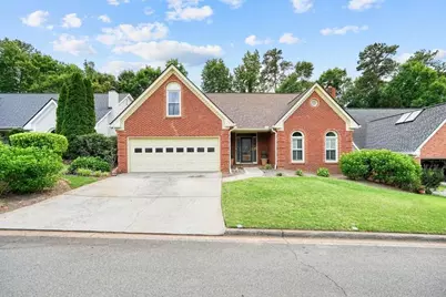300 Shelli Lane, Roswell, GA 30075 - Photo 1
