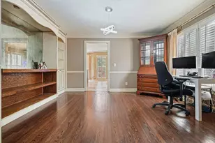 300 Shelli Ln, Roswell, GA 30075 - Photo 14