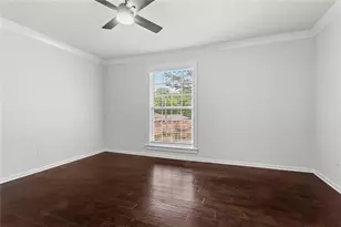 5621 Kingsport Dr NE, Sandy Springs, GA 30342 - Photo 14
