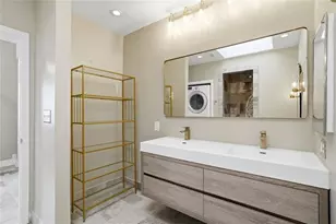 3481 Lakeside Dr NE, Atlanta, GA 30326 - Photo 4