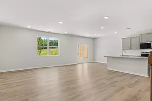 1805 Mdw Grn Cir, Gainesville, GA 30501 - Photo 4