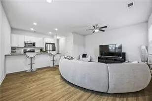 3175 Meadowstone Ln SW, Atlanta, GA 30331 - Photo 8