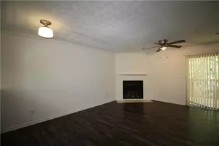 4031 Bayside Cir, Atlanta, GA 30340 - Photo 12