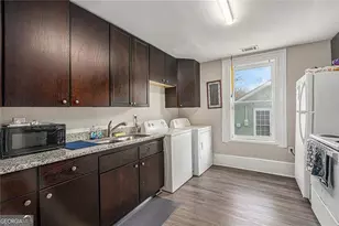 441 W Cherry St, Griffin, GA 30223 - Photo 8