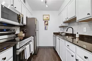 3140 7 Pines Ct, Atlanta, GA 30339 - Photo 10