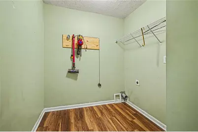 1420 Rose Terrace Circle, Loganville, GA 30052 - Photo 10