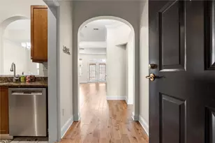 1735 Peachtree St NE, Atlanta, GA 30309 - Photo 2