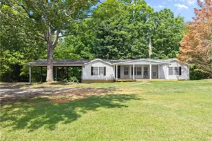 3501 Looper Lake Rd, Gainesville, GA 30506 - Photo 1