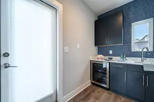 1227 Chelsea Circle, Atlanta, GA 30318 - Photo 20