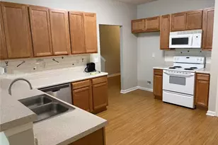 1260 Chinon Point, Lithonia, GA 30058 - Photo 4