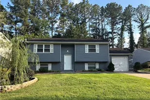 1185 Worthington Hills Dr, Roswell, GA 30076 - Photo 4