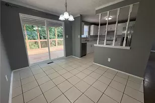 1185 Worthington Hills Dr, Roswell, GA 30076 - Photo 8