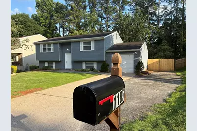1185 Worthington Hills Drive, Roswell, GA 30076 - Photo 2